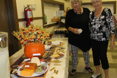 linda-and-linda-great-hostesses_15437597046_o