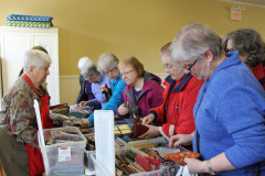 pollys-table-was-certainly-busy_16748345634_o