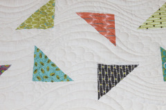 quilting-by-lynn-j-on-ann-ps-triangle-tango_30159630707_o
