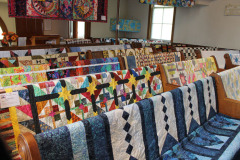 the-pews-are-getting-full_45096480281_o