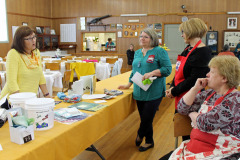 sandy-pam-beth-and-marjorie-before-the-doors-open_47975733428_o