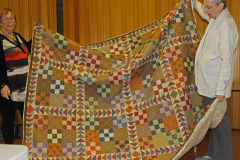 civil-unrest-machine-pices-machine-quilted-by-anne_40868543120_o