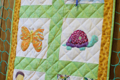 roses-quilt-for-her-new-great-grandchild-hand-appliqued-and-hand-quilted_33034538484_o