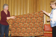 the-back-of-denises-quilt_39582336570_o