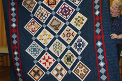 kimberleys-summer-at-the-cabin-quilted-by-paul-mcdonald_46833328414_o