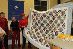 patsys-quilt-for-her-grandson-machine-quilted-by-lynn-jones_15931524472_o