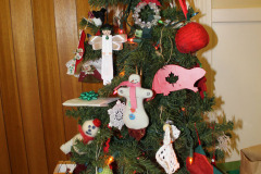 our-ornament-exchange-tree_31310427930_o