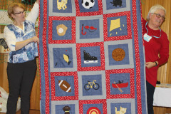 gails-sport-applique-quilt_27162634649_o