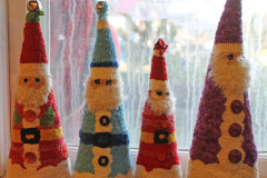 sandy-bs-hooked-santas_24088394745_o