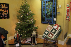 one-corner-done-complete-with-jamies-mother-and-father-christmas_15736413170_o