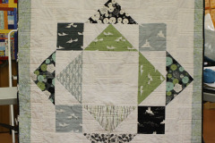 the-back-of-marilyns-quilt-square-knots_31973369503_o