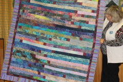 lindas-1600-quilt-with-an-added-square-in-between-strips_11859677126_o
