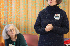 laurie-and-linda-talking-about-their-excellent-workshop-experience_32212046316_o