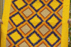 another-quilt-for-the-quilts-of-valour-program-quilted-by-alison_38926228274_o