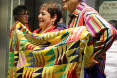 sharing-a-quilt-with-kaffe_14710874682_o