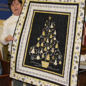 Lynn Jones' Trunk Show