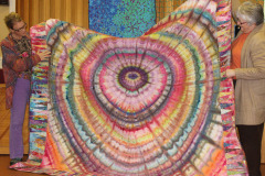 tinas-quilt-with-hand-dyed-fabric_16517319607_o