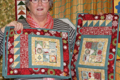 annas-christmas-mats-and-runner_25690584181_o