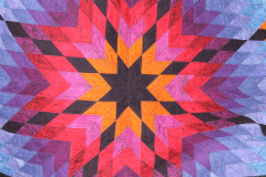 centre-detail-of-jans-lotus-quilt_32418791697_o