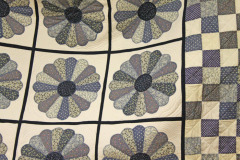 detail-of-the-dresden-plate_34495598556_o