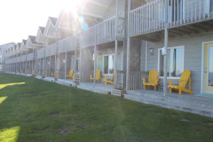 a-row-of-villas_42103159502_o