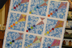 christines-kite-quilt_30230487793_o