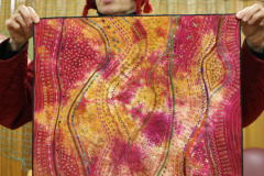 linda-used-her-hand-dyed-fabric-from-a-marilyn-turner-workshop-then-embellished-it-with-lots-of-fancy-stitches_21835133858_o