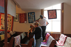 leverne-and-sheila-did-a-super-job-organizing-the-quilts_21320684313_o