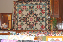 secrets-and-shadows-our-201516-raffle-quilt_21753660070_o