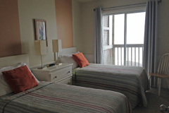 twin-bedroom_25666578567_o