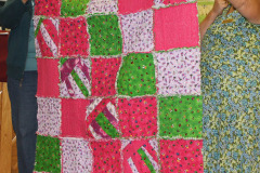 daisys-raggy-lap-quilt_9774670081_o
