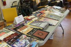 lots-of-books-for-sale_36999207056_o
