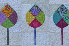 the-avenue-barb-r-detail-machine-pieced-hand-applique-machine-quilted-by-heather-stewart-pattern-by-louise-pappas_50323670391_o