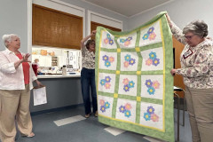 Donna-Veinot-Hexie-Quilt-mostly-hand-stitched