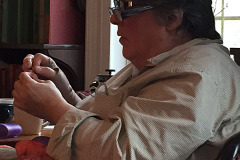 ann-threading-a-needle-with-the-latest-in-fashion-eye-wear_29199889267_o ann-threading-a-needle-with-the-latest-in-fashion-eye-wear_29199889267_o