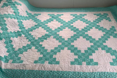 elizabeth-double-irish-chain-machine-pieced-and-machine-quilted-by-paul-macdonald-2-of-these-quilts-were-made-for-bunk-beds_51351424385_o