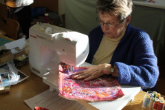 nancy-stitching-her-piece_15737729569_o