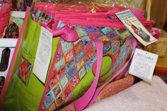 quilt-festival-bags-with-the-image-of-tinas-quilt-on-it_13937888107_o